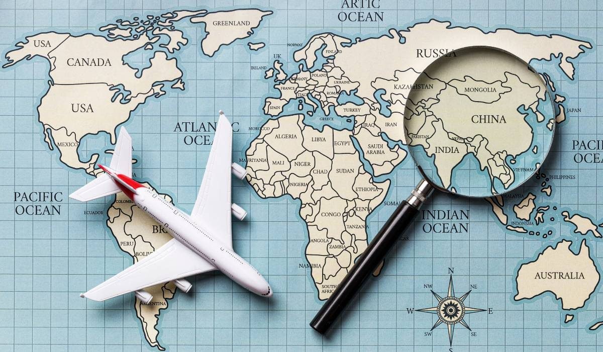 Book Domestic & International Flights Tickets (2)