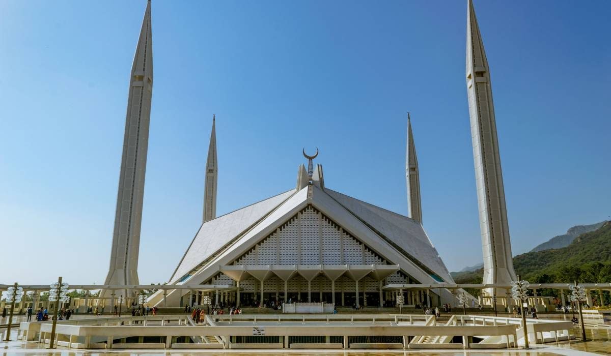 Book Domestic Tours, Flights in Pakistan